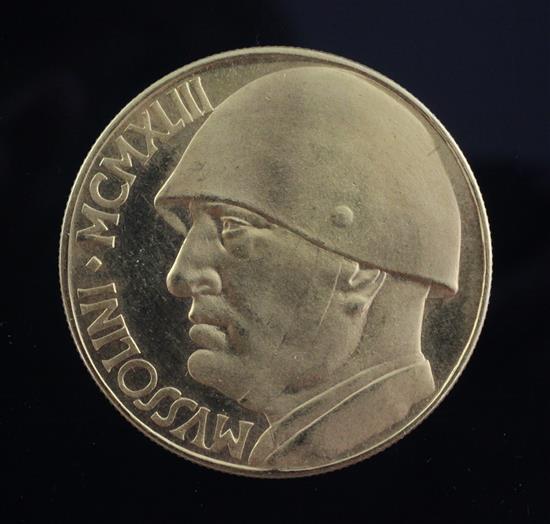 An Italian 100 Lire proof gold coin, 1943 31.9g